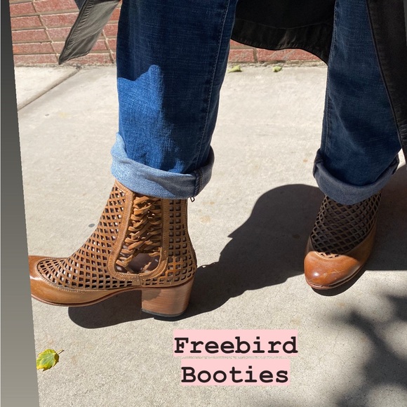 FreeBird by Steve Madden booties corset lattice boots **vintage-read* leather 10 - Picture 5 of 13